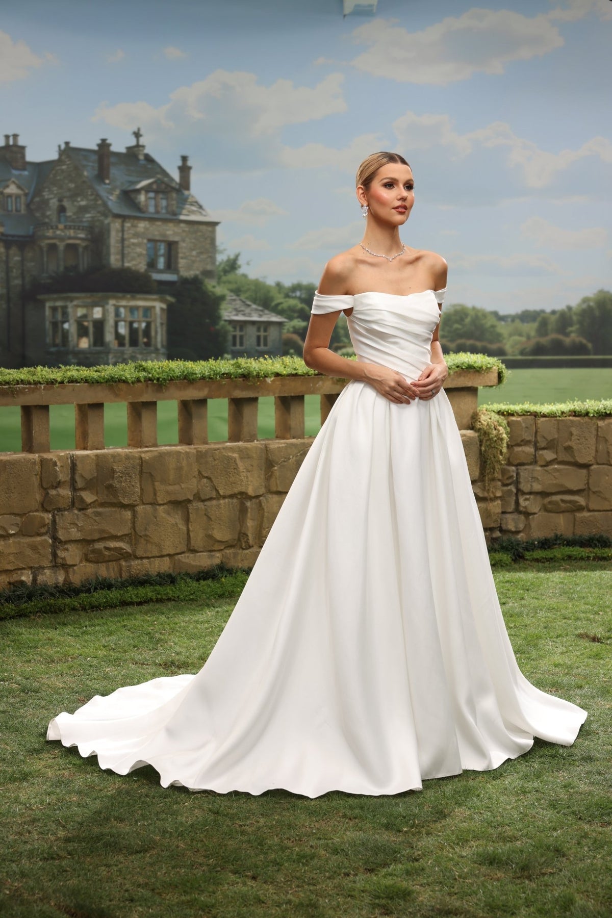 Nola white wedding dress side view 2