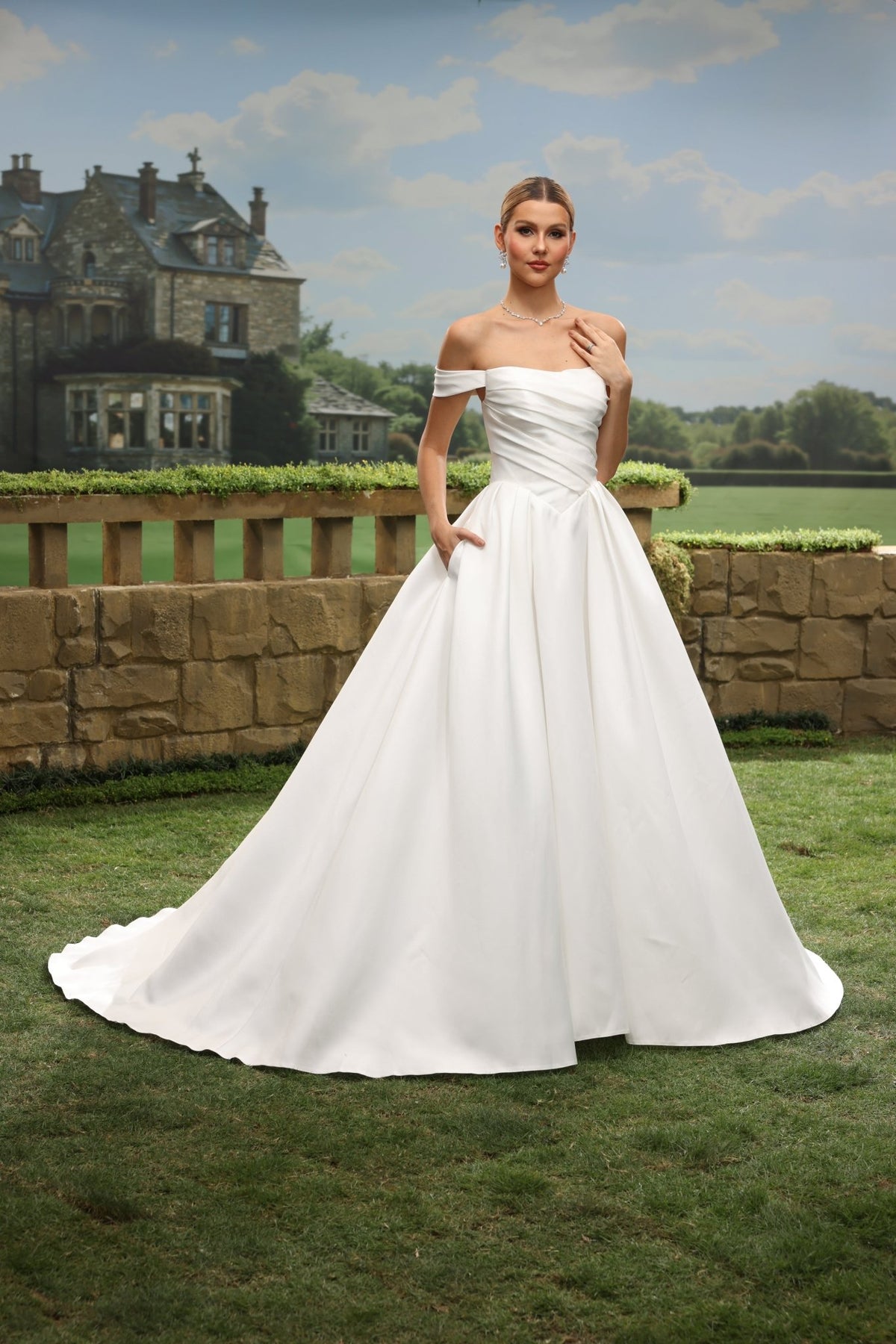Nola white wedding dress side view 3
