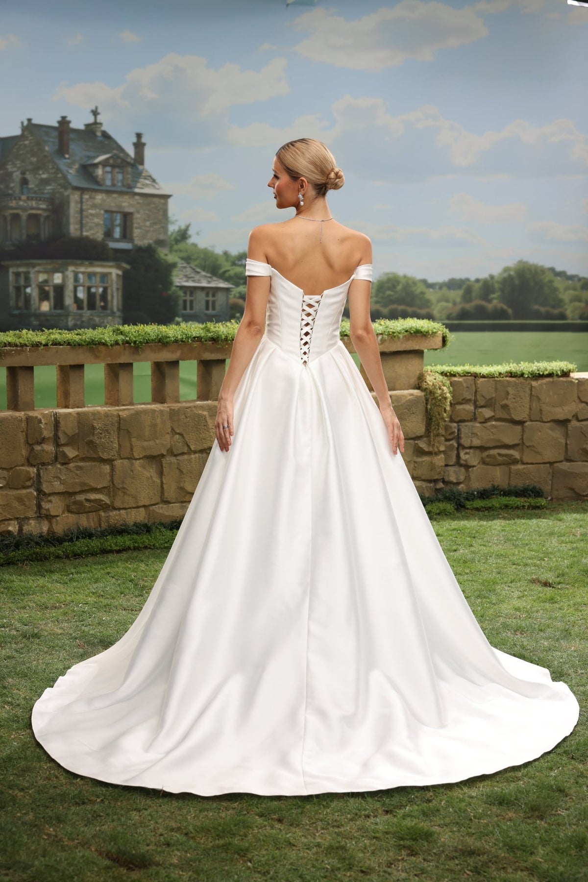 Nola white wedding dress back view 4