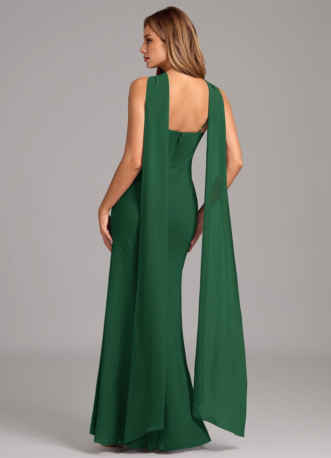 Kinsley Mermaid Halter Chiffon Bridesmaid Dress in Dark Green