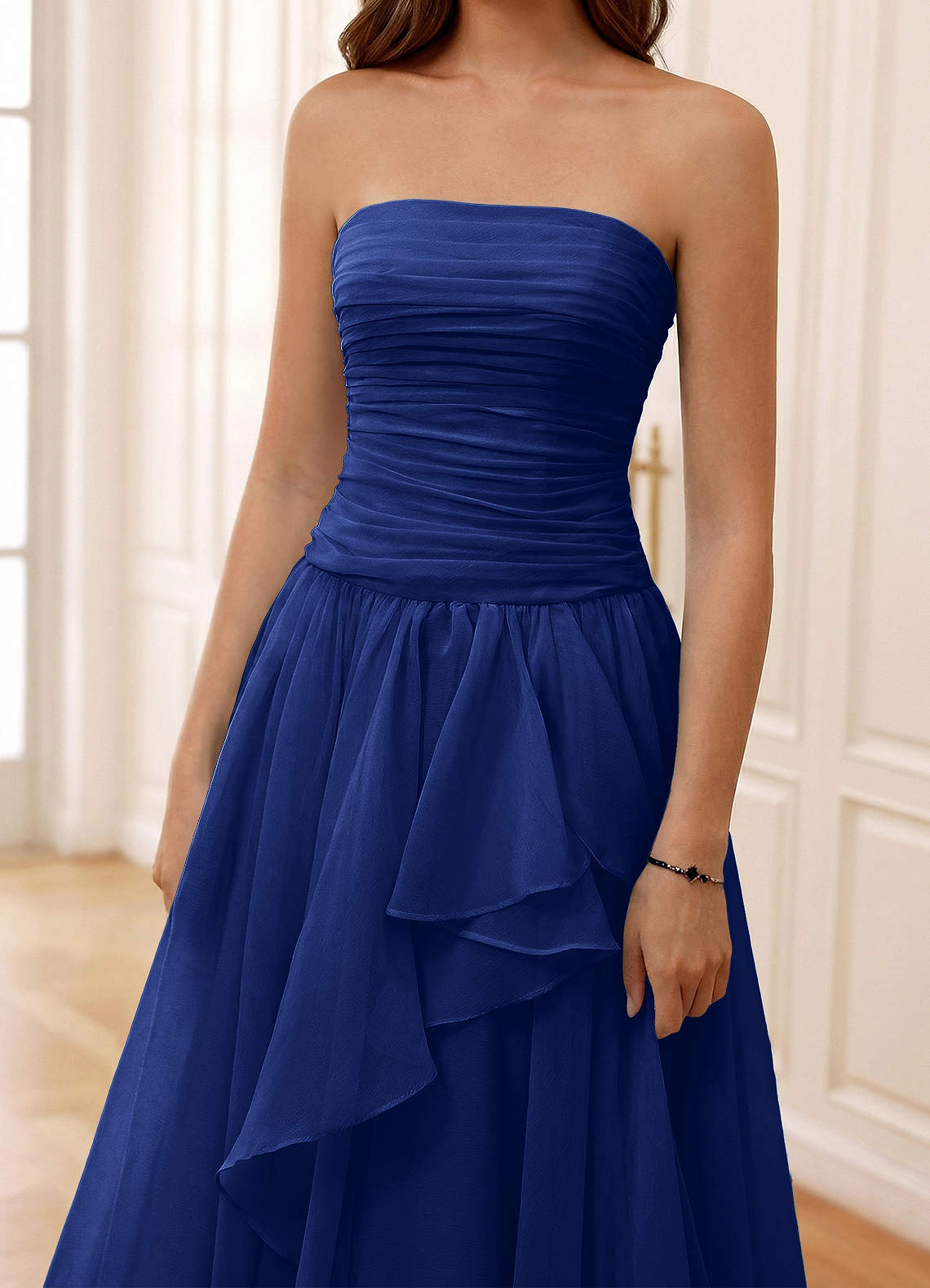 Ocavivien A-Line Strapless Tulle Prom Dress in Royal Blue