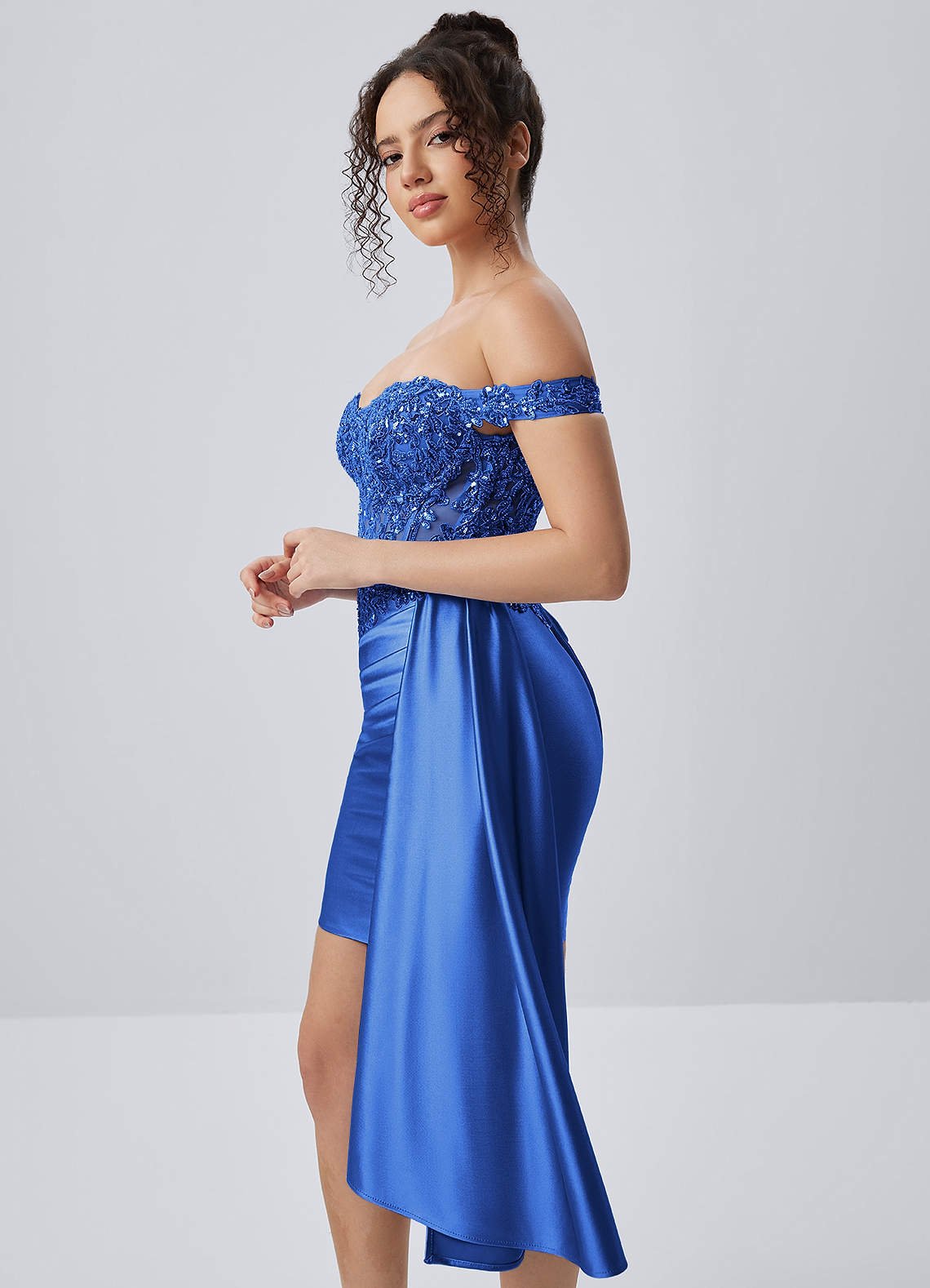 Oralien Bodycon Mini Off-the-Shoulder Satin Prom Dress in Royal Blue