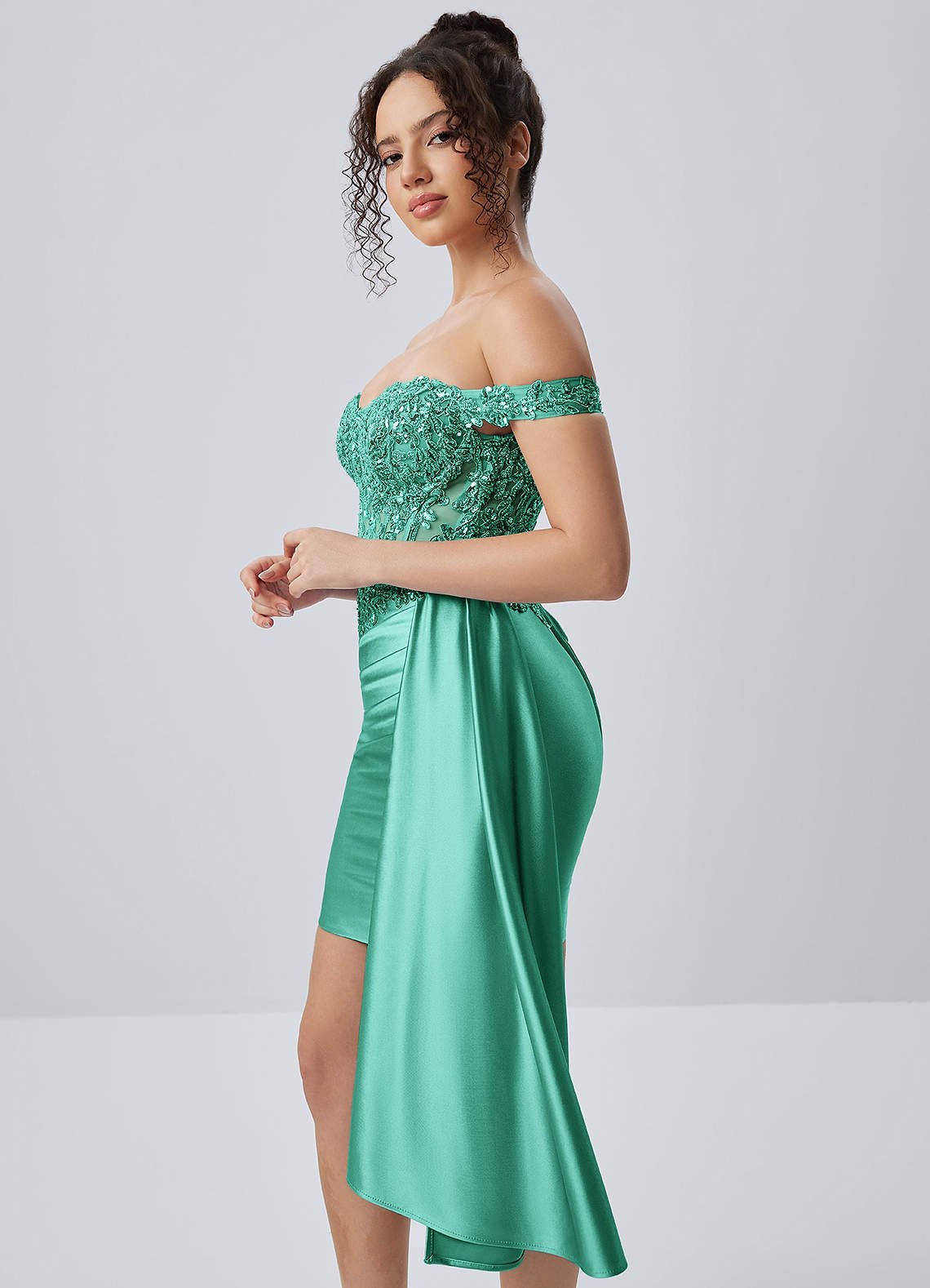 Oralien Bodycon Mini Off-the-Shoulder Satin Prom Dress in Basil