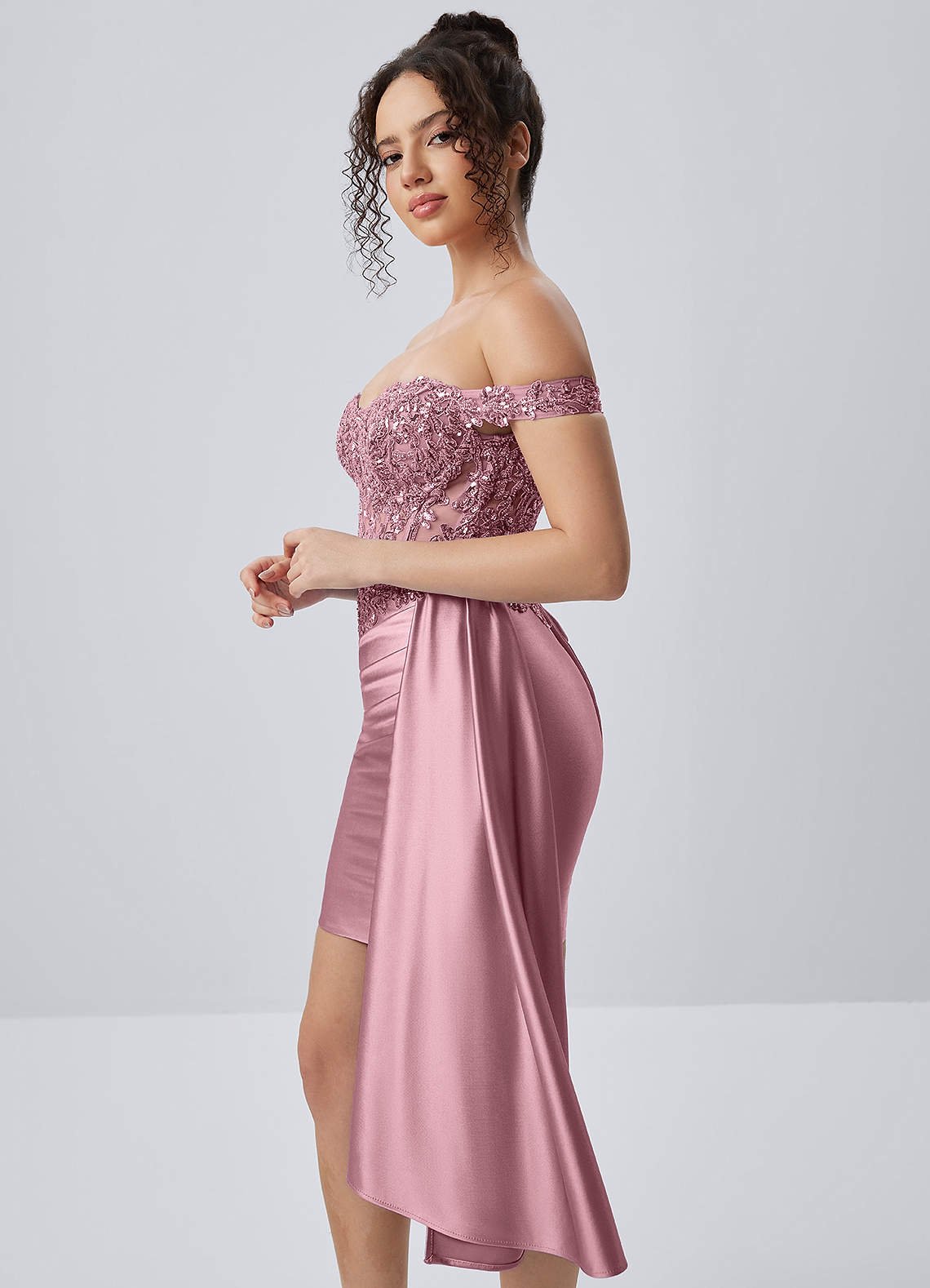 Oralien Bodycon Mini Off-the-Shoulder Satin Prom Dress in Dusty Pink