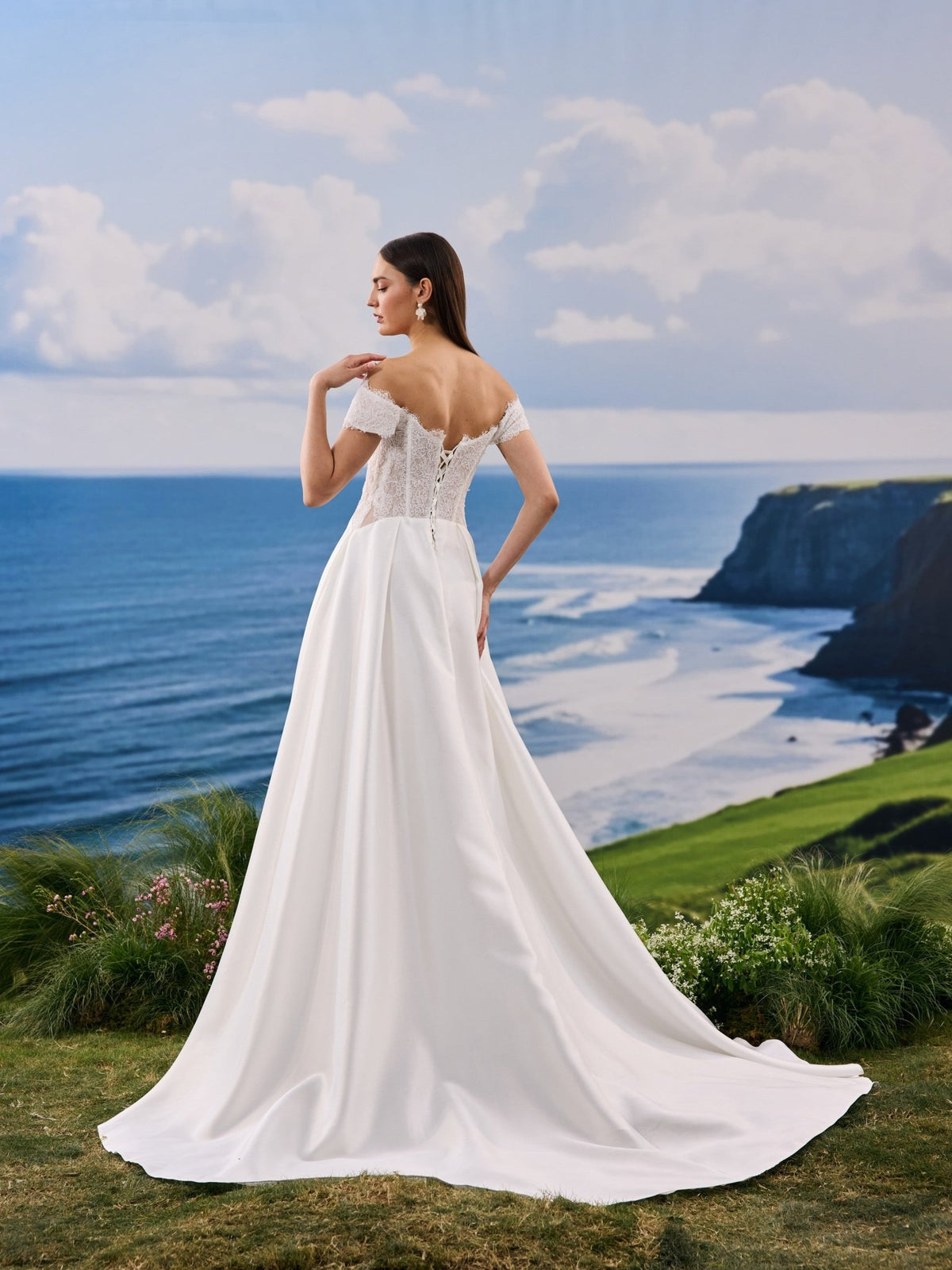 Osyra wedding dress - back view
