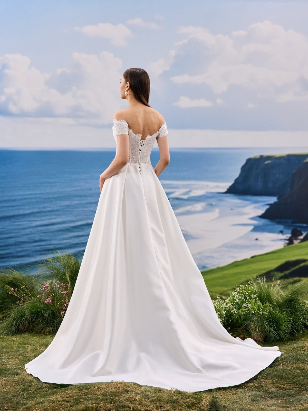 Osyra wedding dress - back view