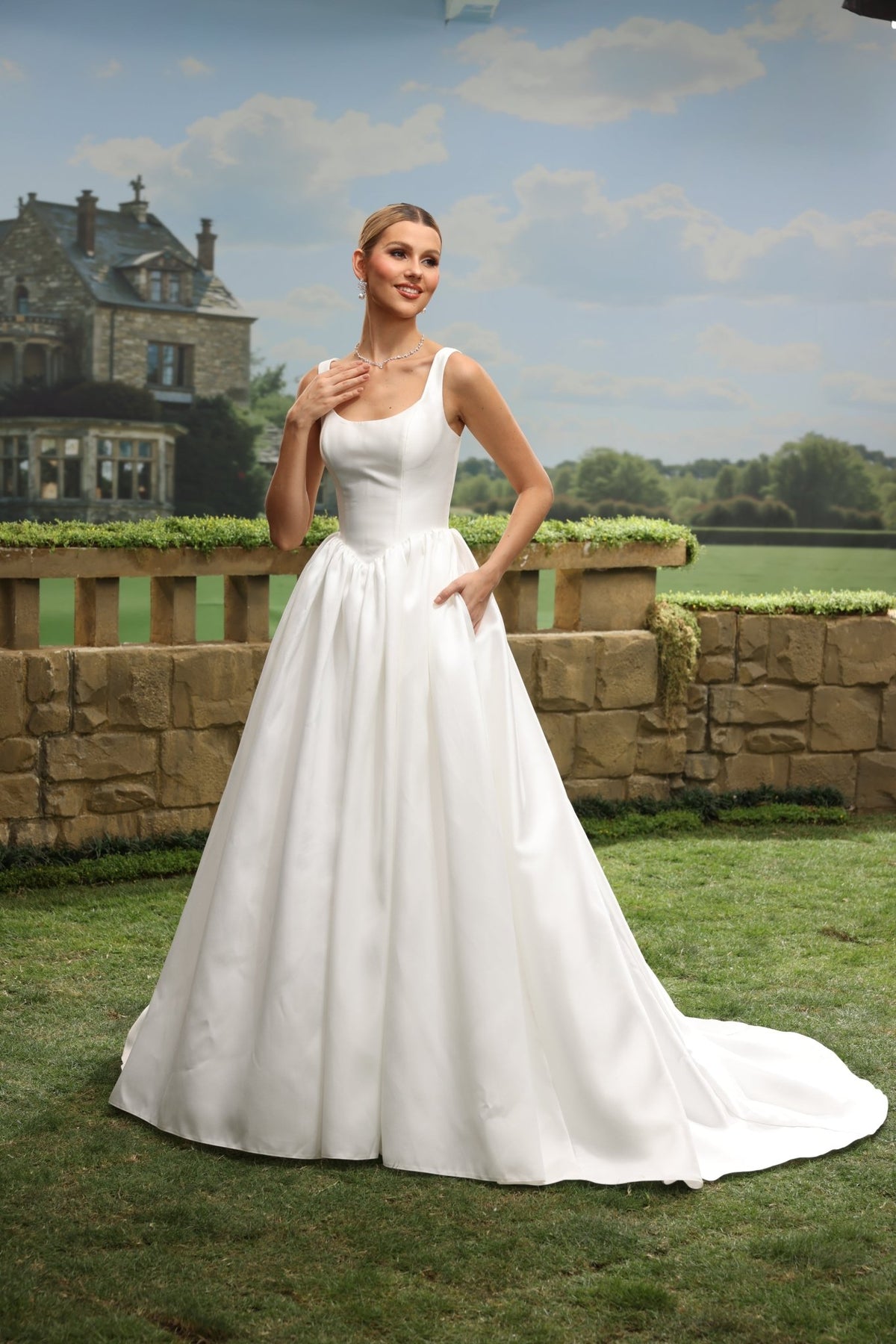 Pella A-Line Scoop-Neck wedding dress — design detail 10