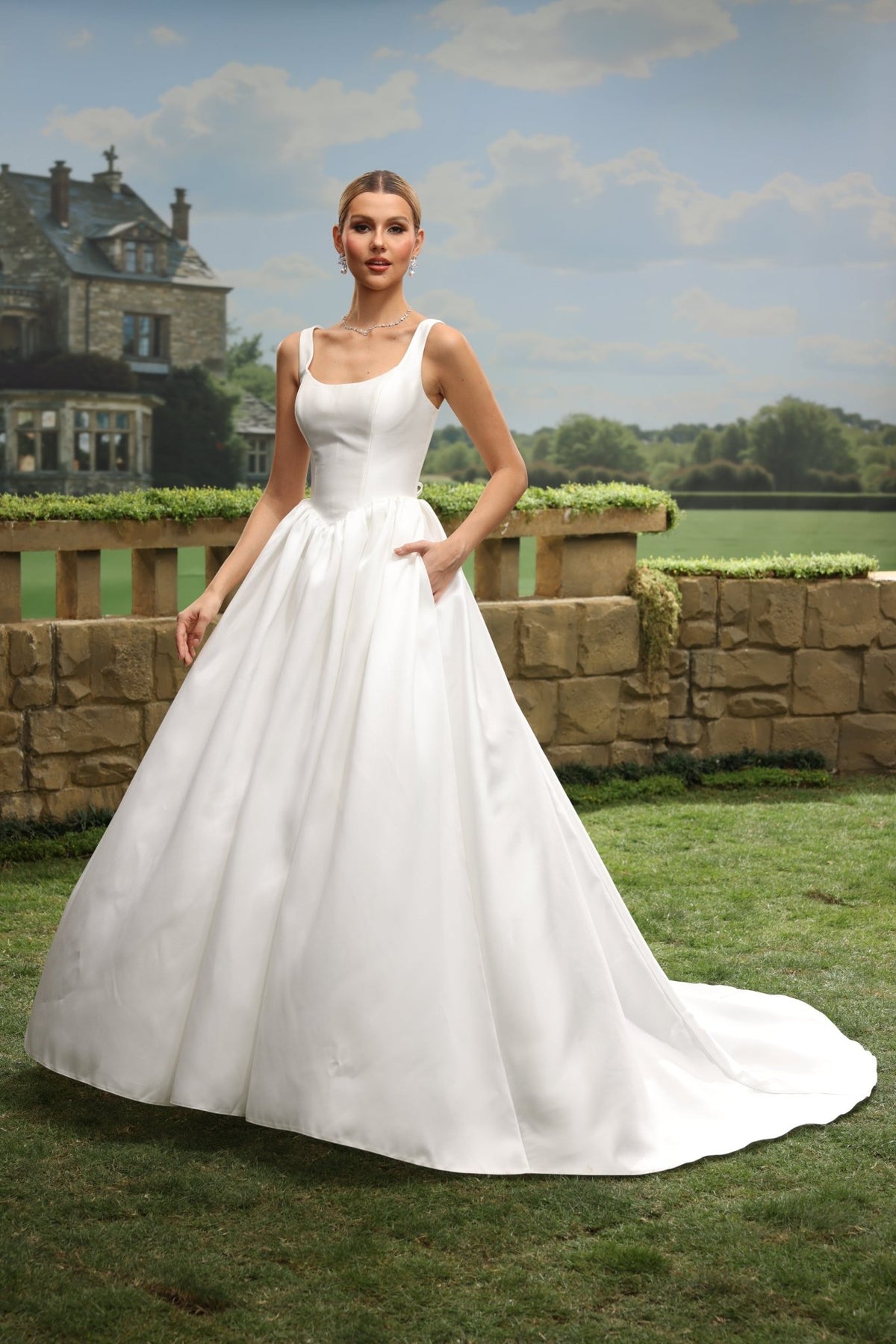 Pella A-Line Scoop-Neck wedding dress — design detail 9
