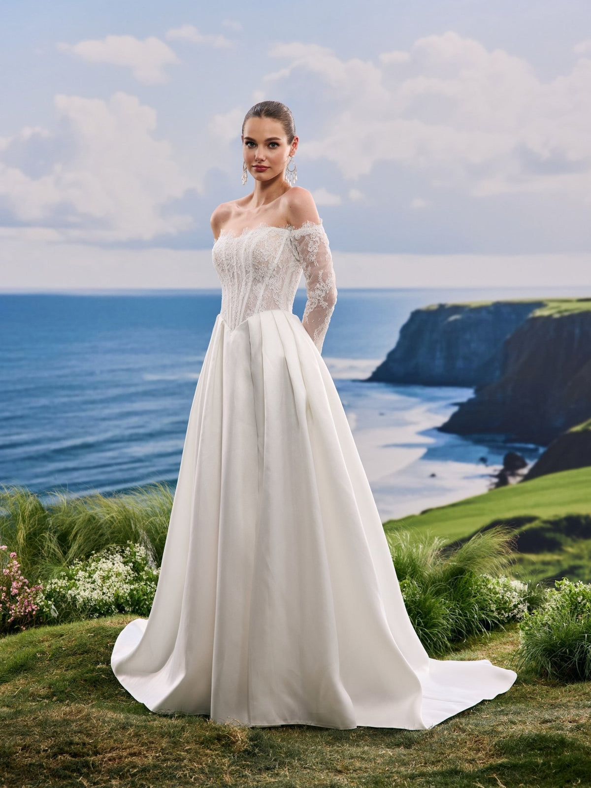 Quirielle white A-Line wedding dress, detail and alternate angle