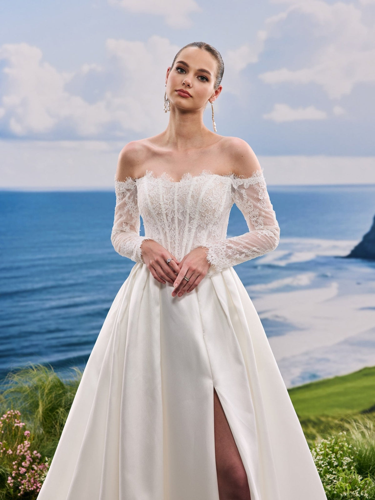 Quirielle white A-Line wedding dress, detail and alternate angle