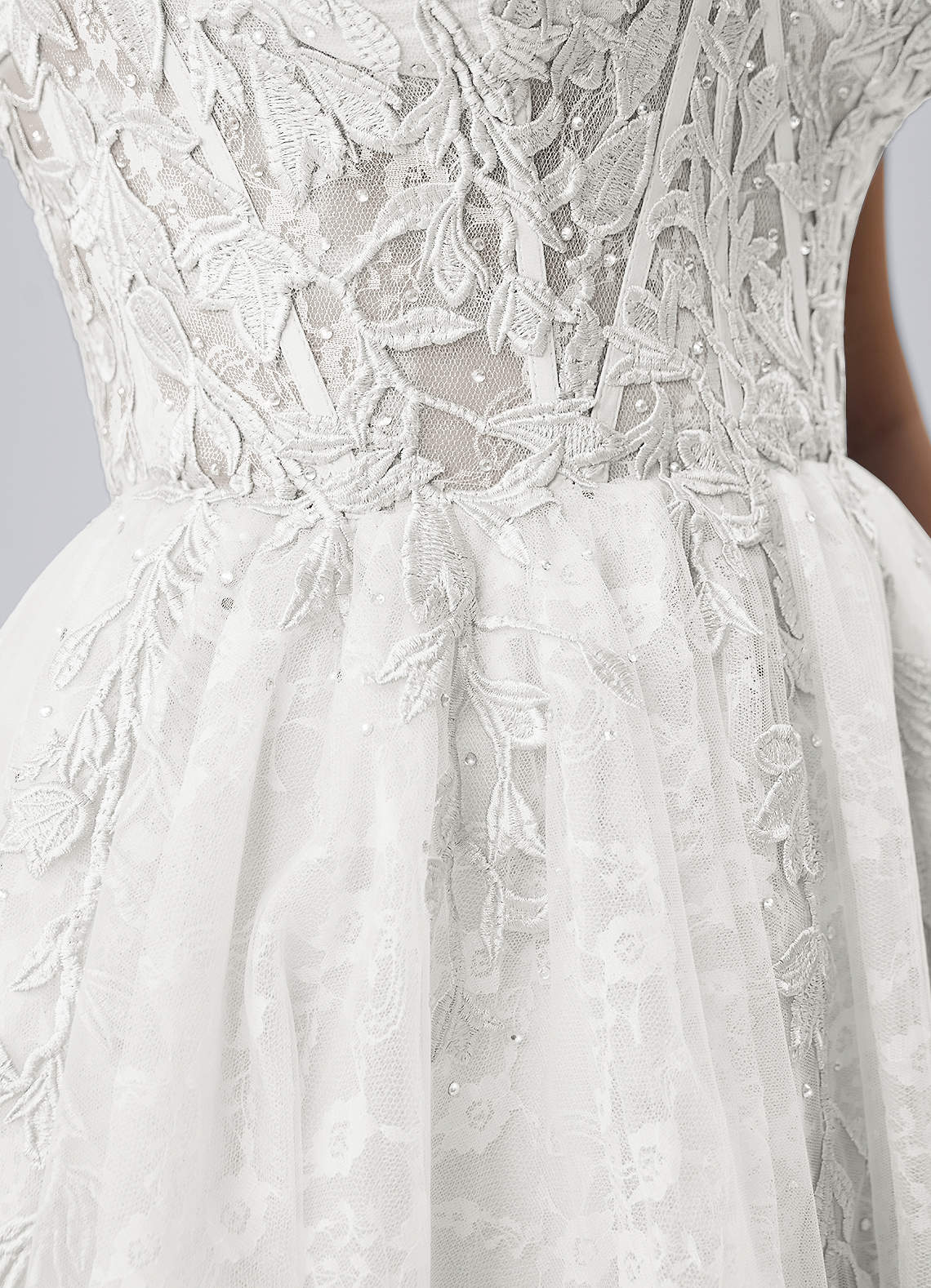 Raphinase A-Line Sweetheart Tulle Prom Dress in white