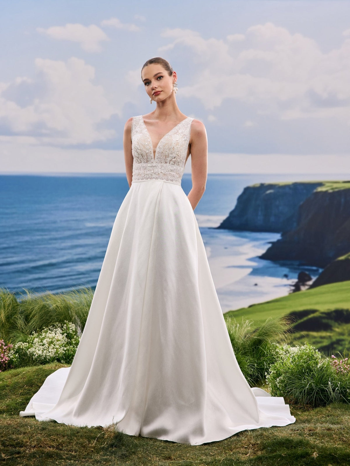 Ravellina white wedding dress, front view