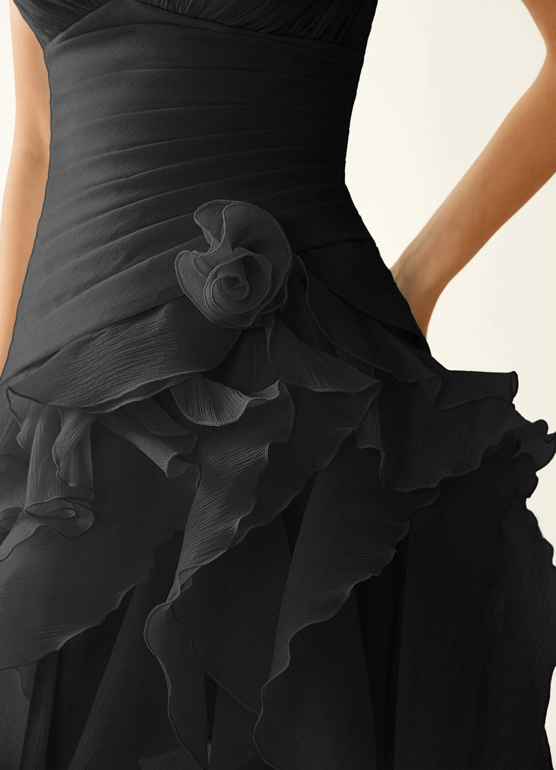 Rentina A-Line Mini Sweetheart Tiered Tulle Prom Dress in Black