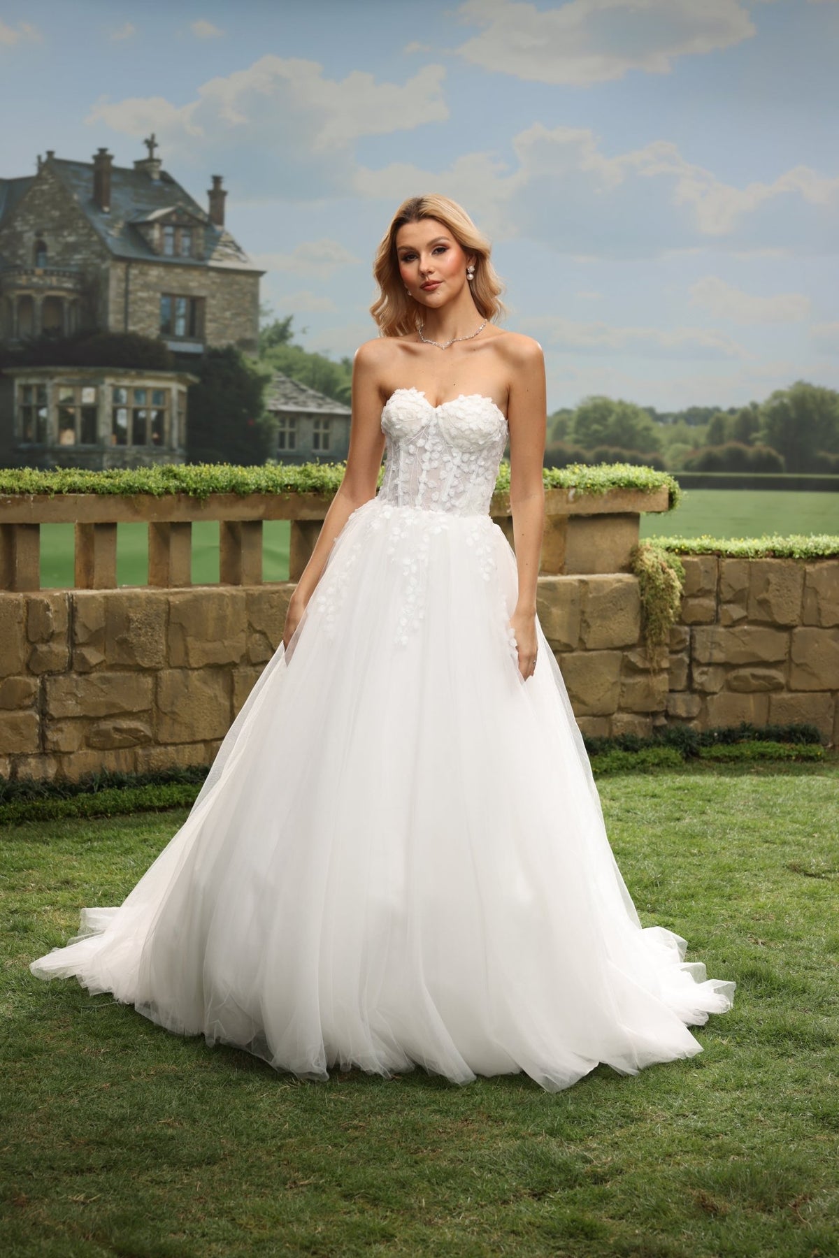 Riva white wedding dress detail view 3