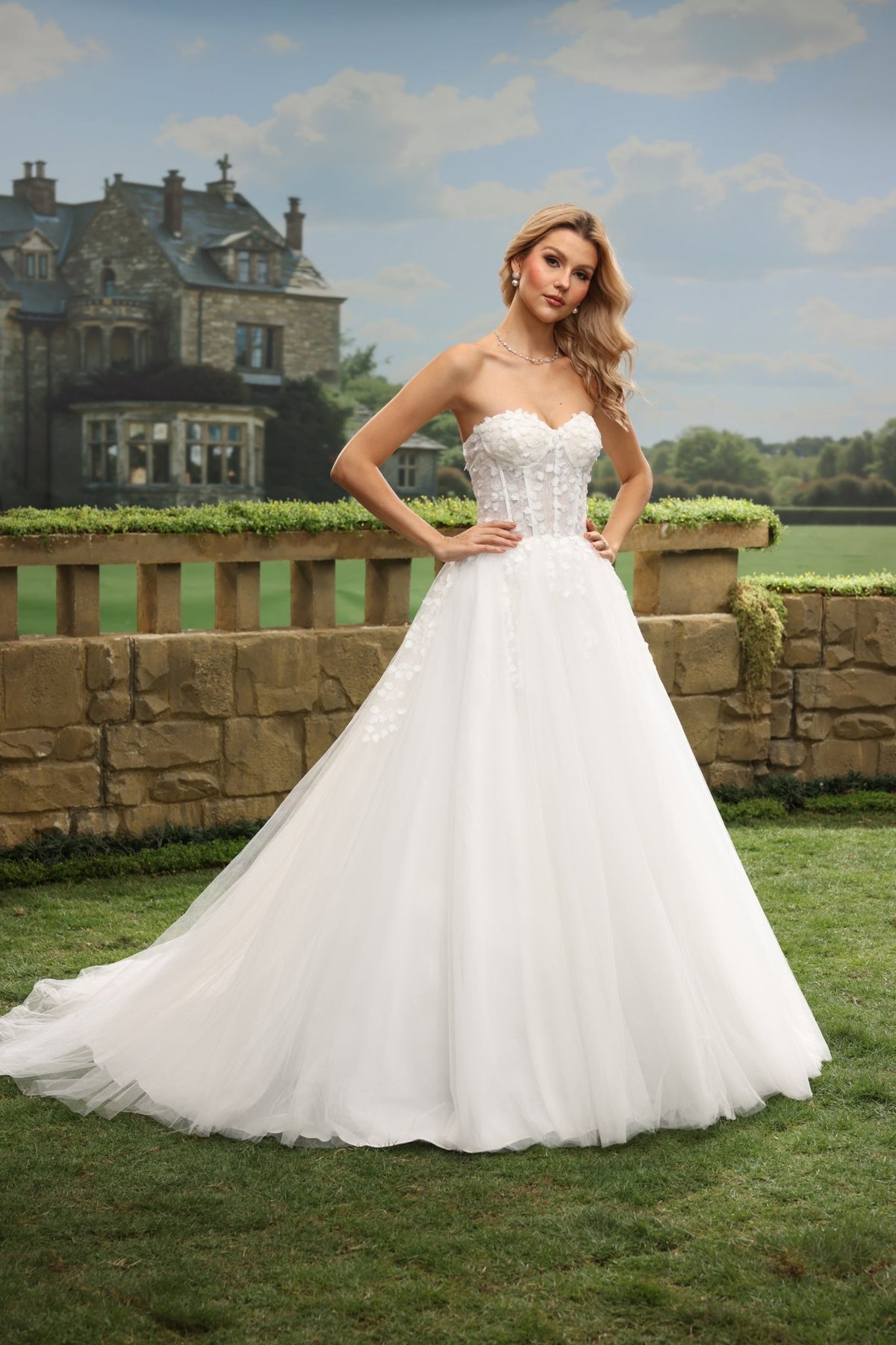 Riva white wedding dress detail view 4