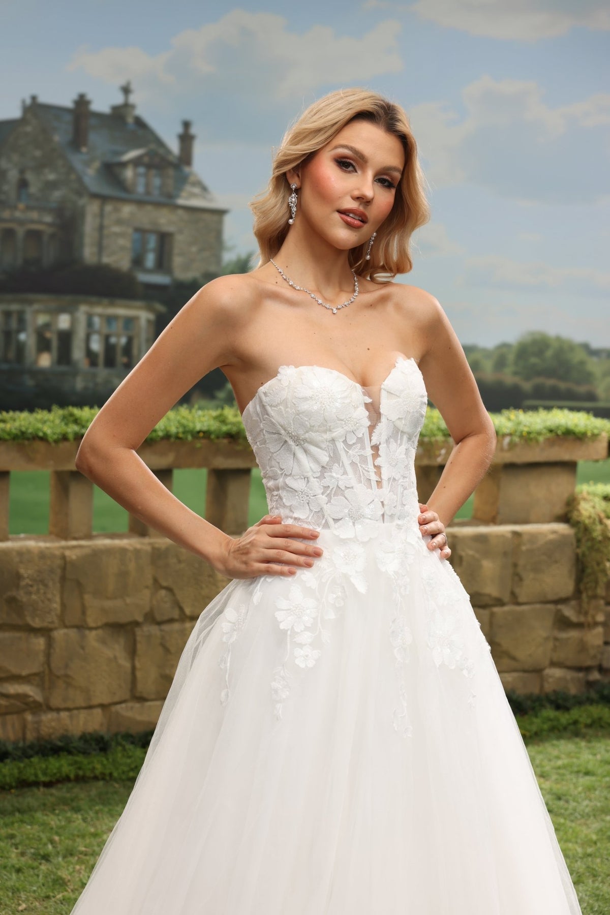 Sera white wedding dress back view 8