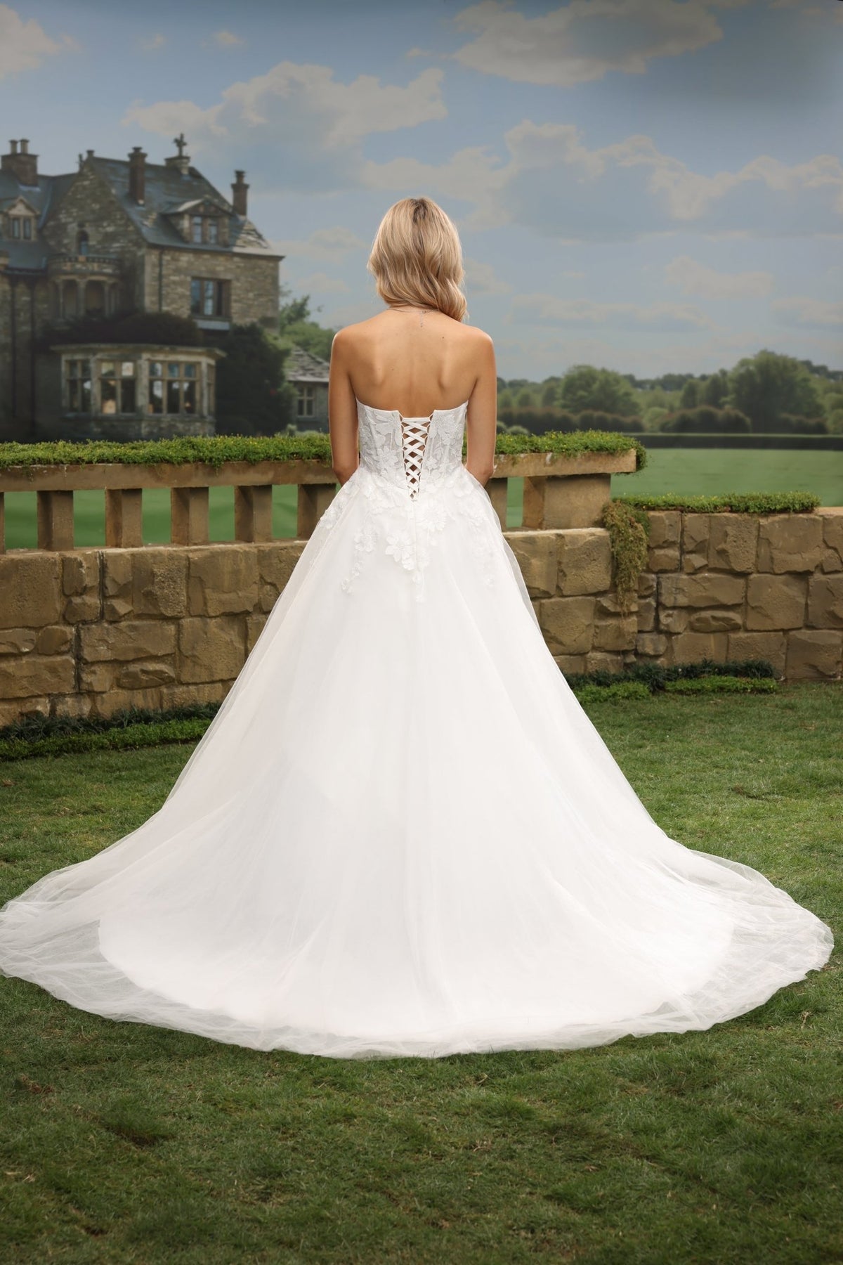 Sera white wedding dress back view 9
