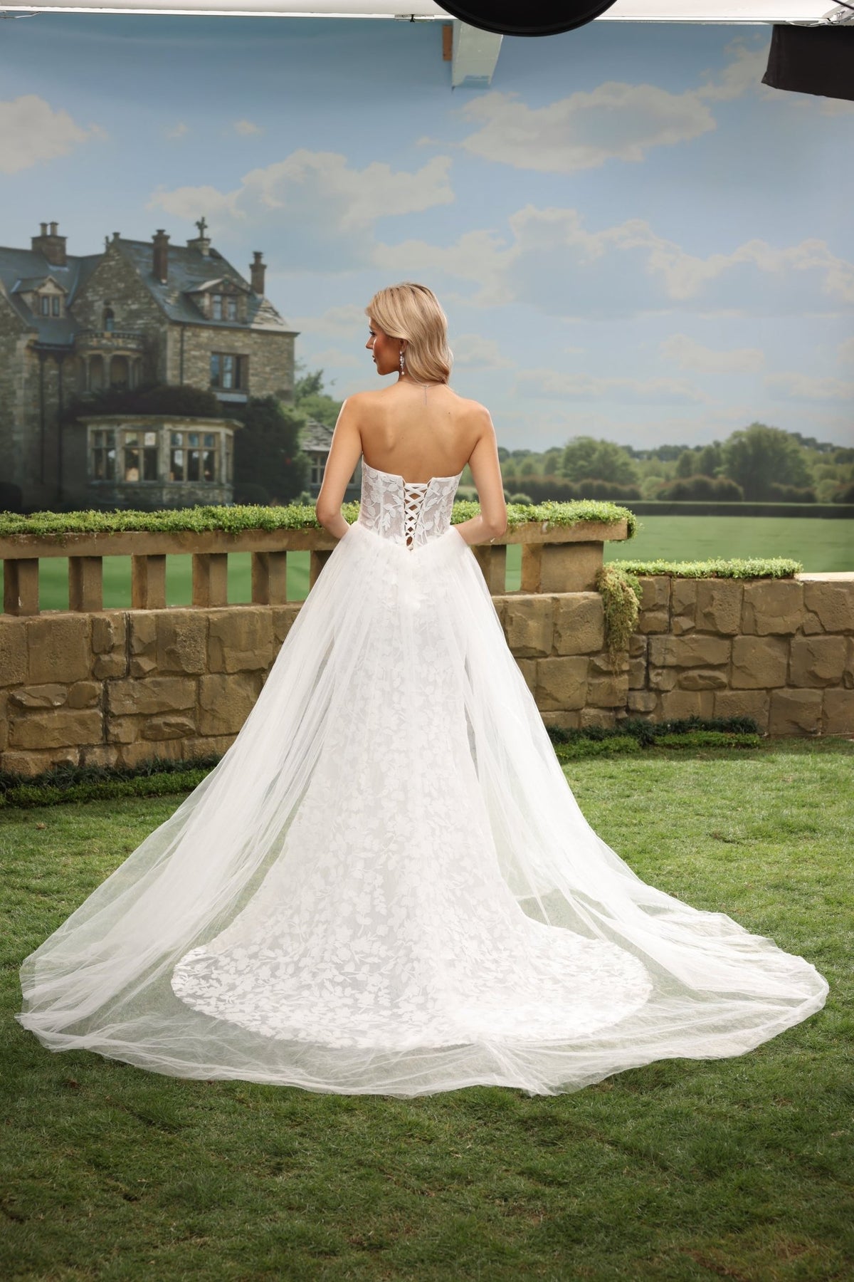 Seren white wedding dress back view 10