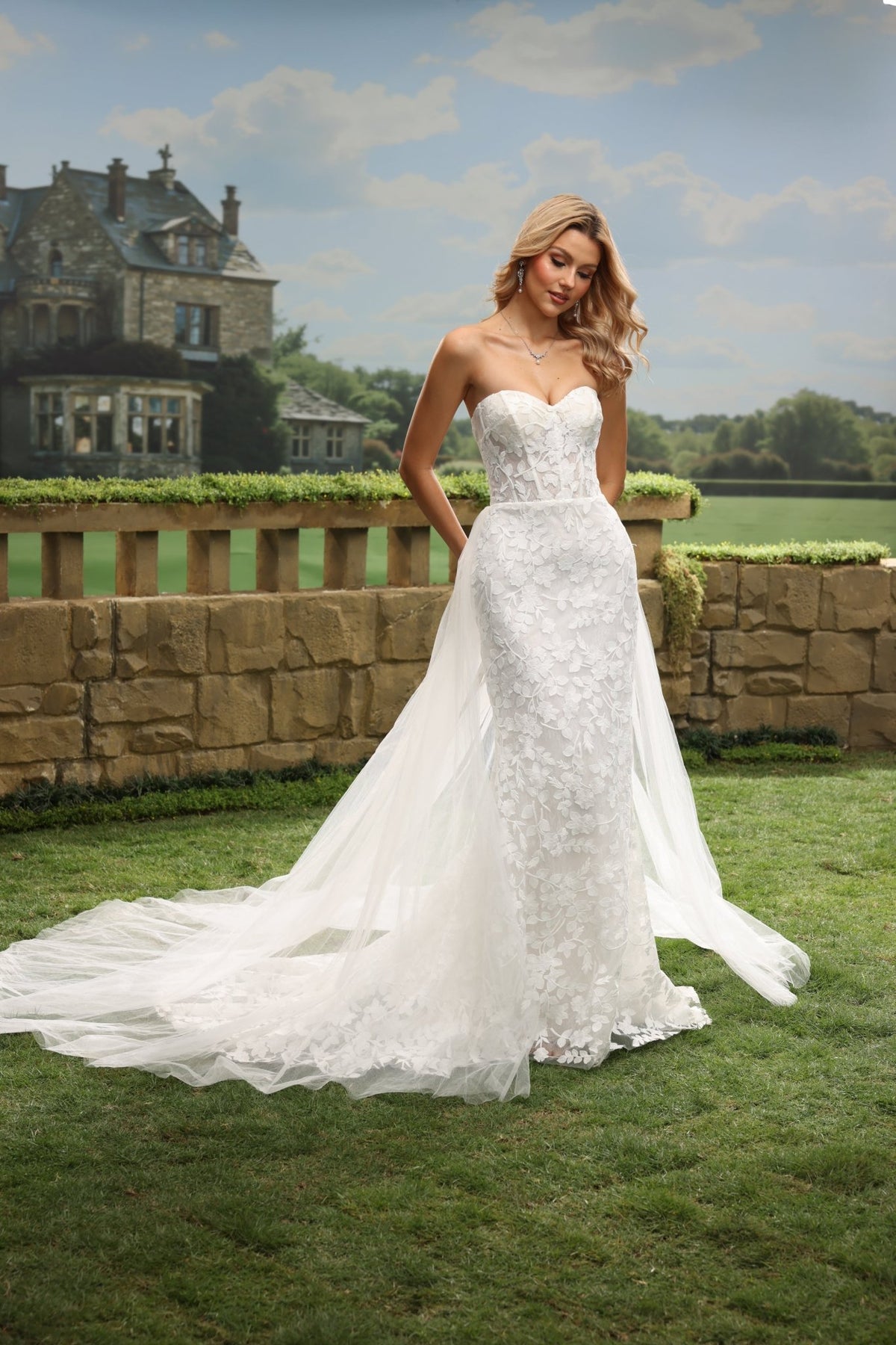 Seren white wedding dress back view 9