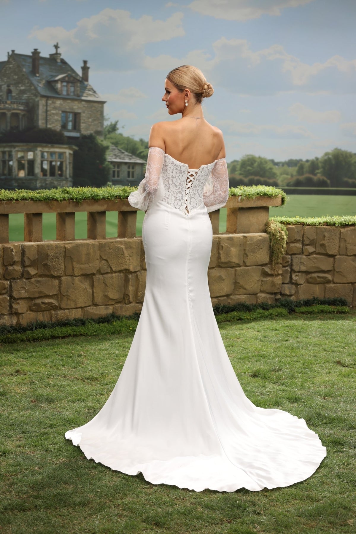 Nira white wedding dress back view 4