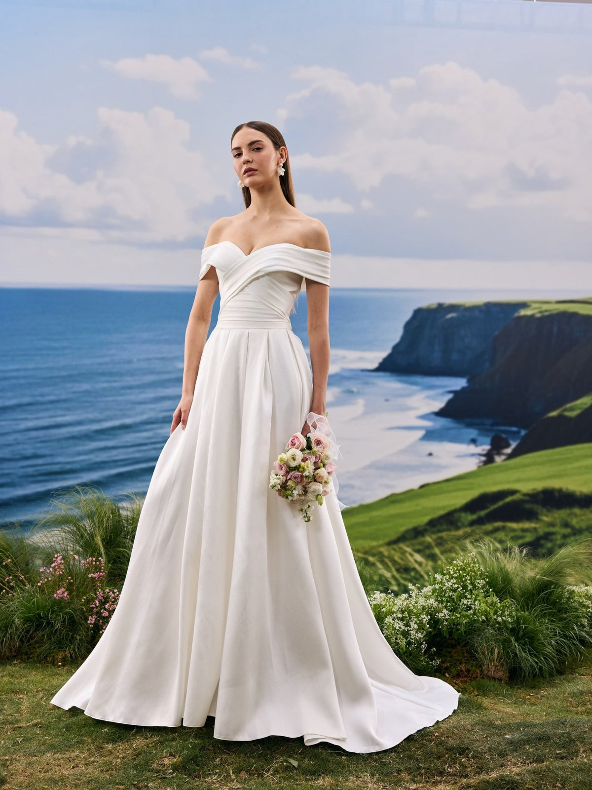 Tavelle satin wedding dress - view 9