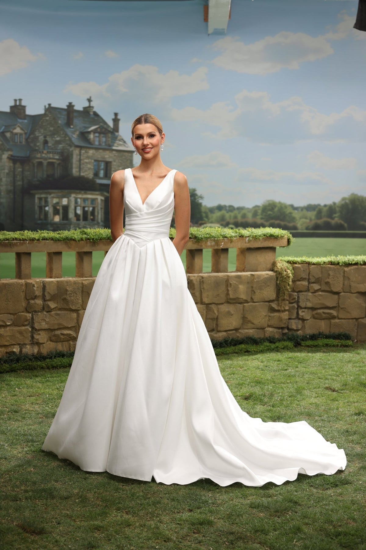 Vela A-Line V-Neck wedding dress — design detail 9