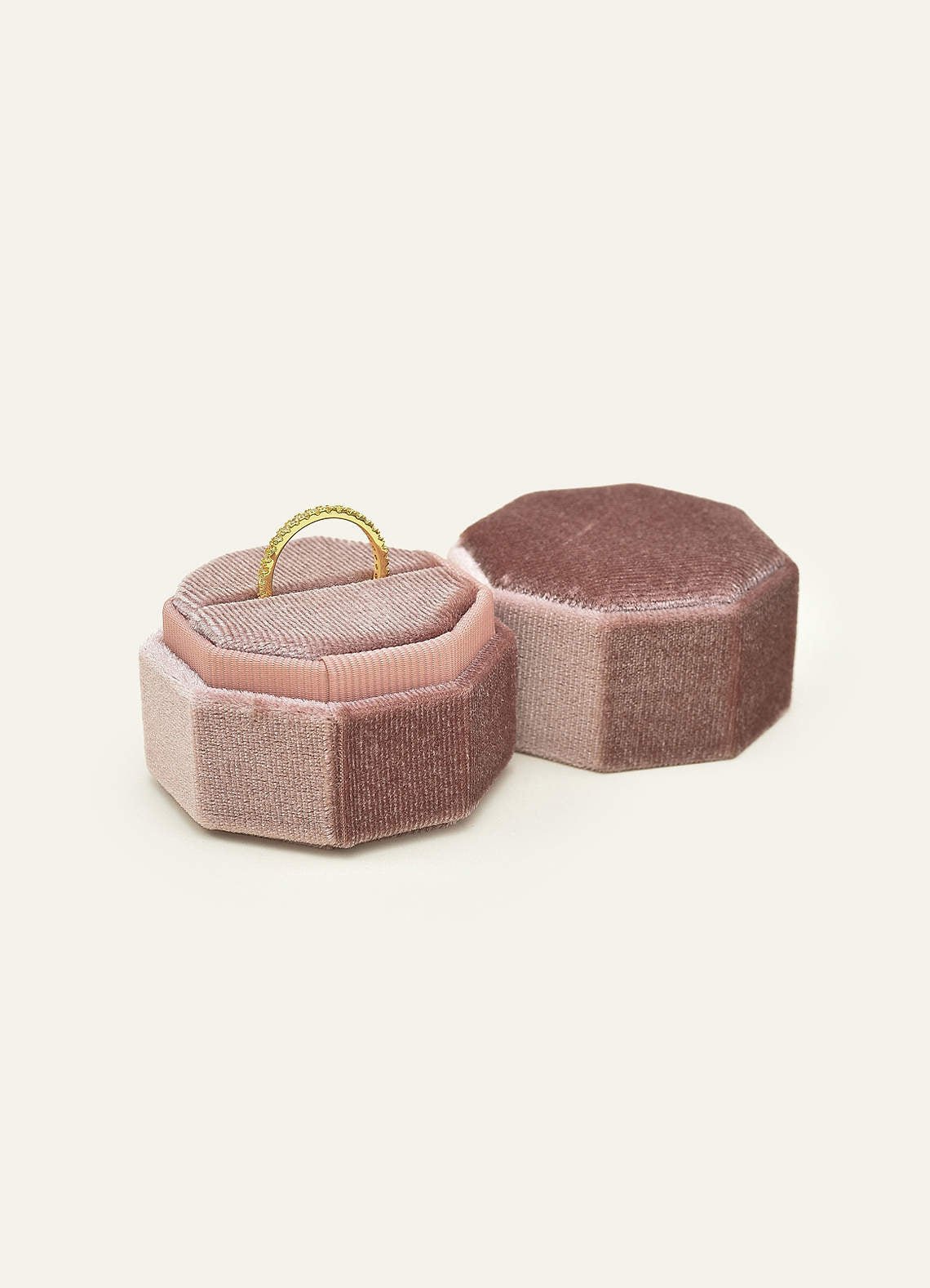Wedding Day Velvet Ring Box — Dusty Pink — 图 66/132